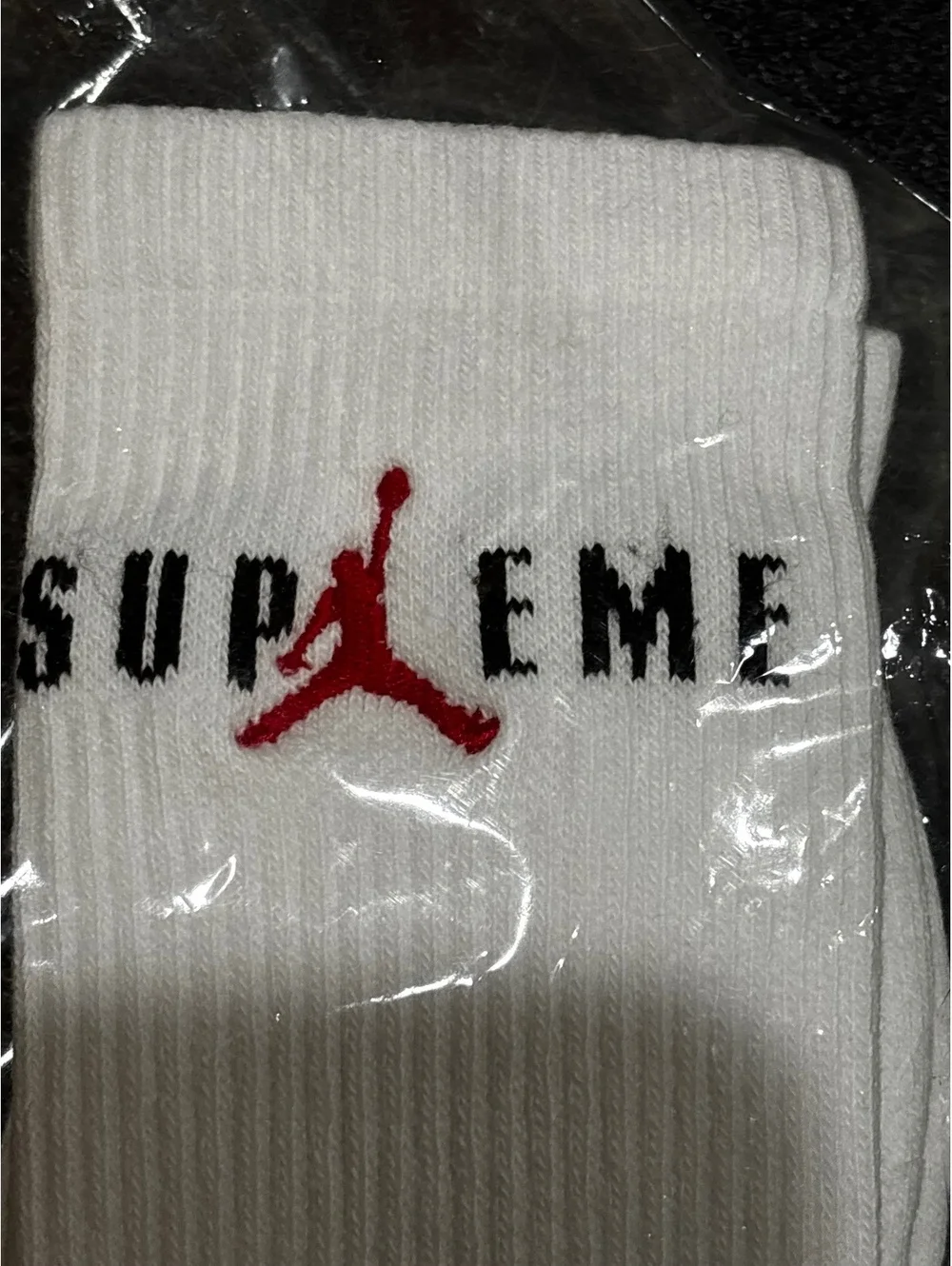 Supreme®/Jordan® Crew Socks (2 Pack) LARGE